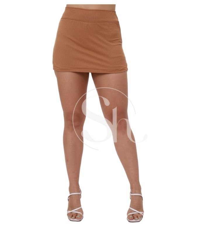Sugerencia: SHORT FALDA